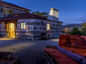 B0004231_web.jpg