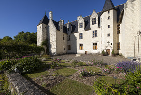 Fête des roses château du Rivau