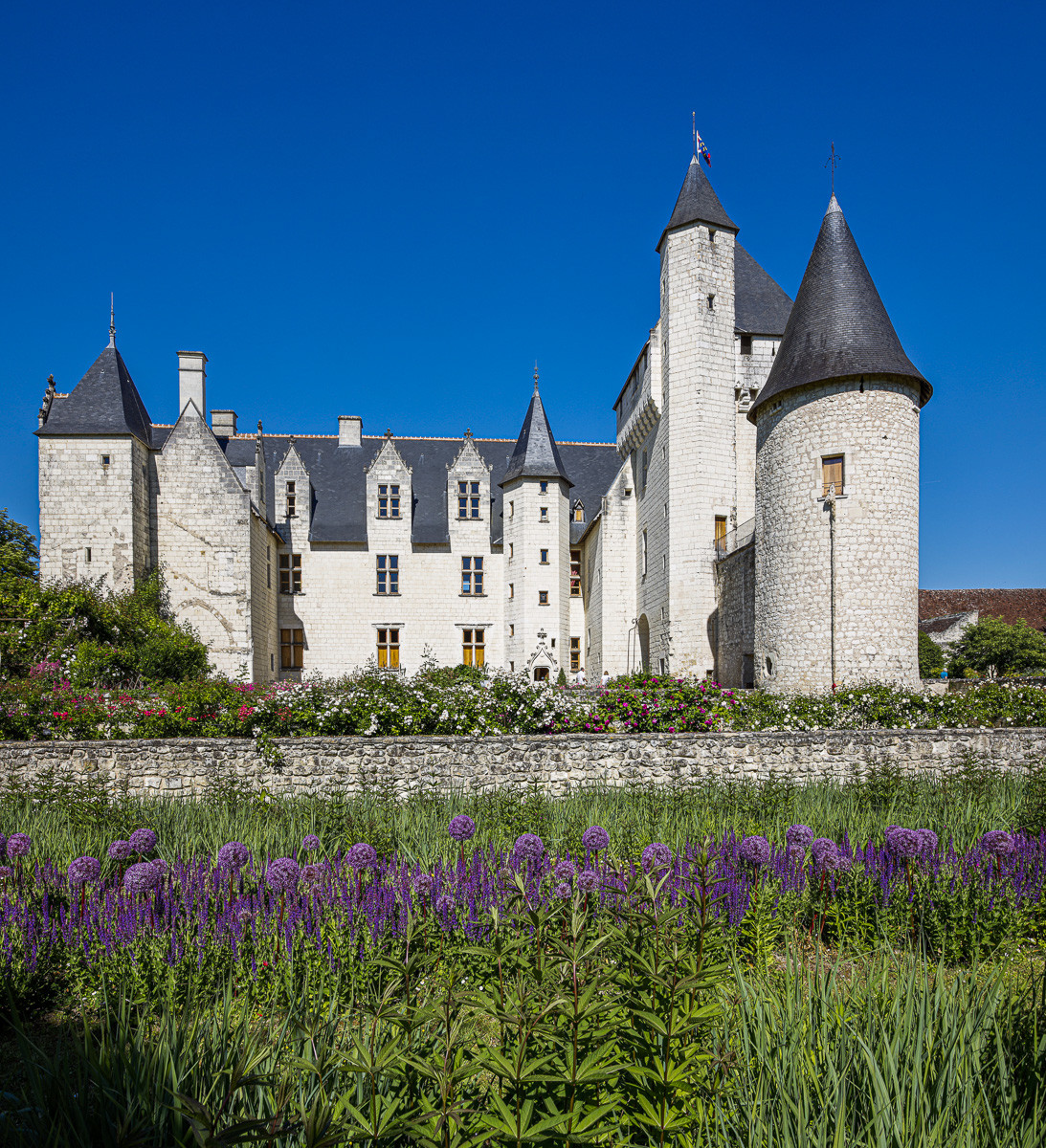Fête des roses château du Rivau