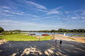 _D005768.jpg